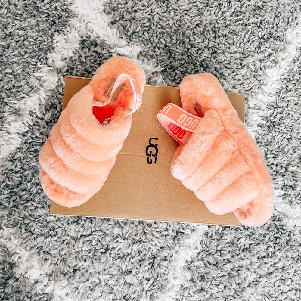 Peach Ugg Fluff Yeah Slides